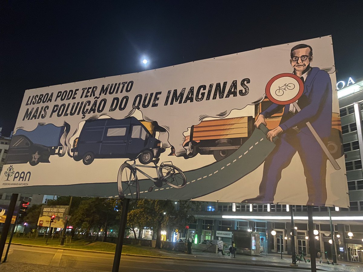 Tem alguma piada ele anunciar isto depois do PAN pôr este cartaz 🤔