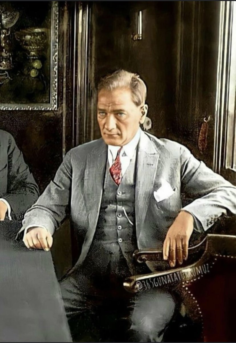 İzmirin dağlarında çiçekler açtıranlara selam olsun.🙏 #9EyluelİzmirinKurtulusu  Kutlu olsun.🇹🇷