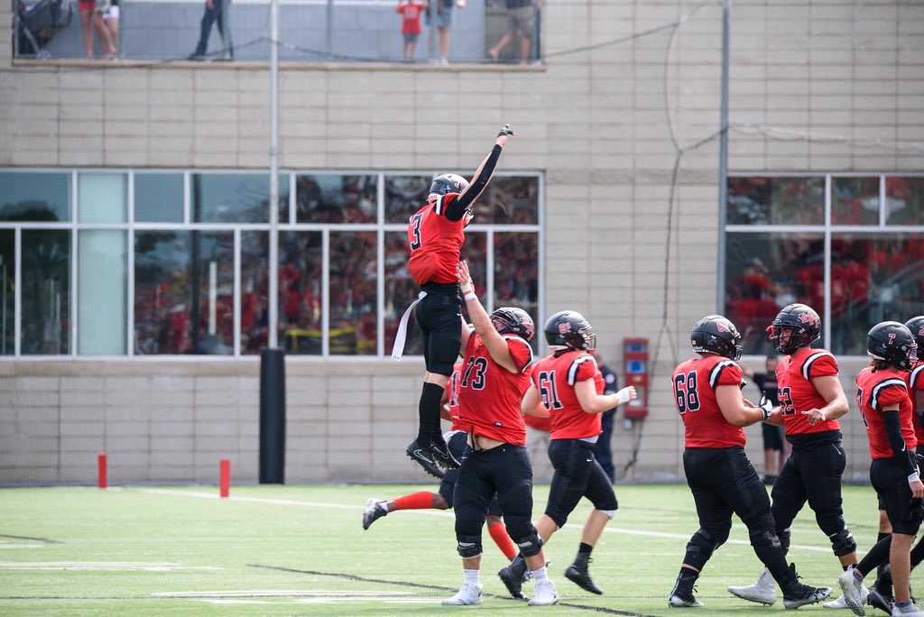 CoachJDittman58's tweet photo. Dudes of the day from our week 1 win:

D-Line: Amaechi Konkwo

Linebacker: Conner Noyes

Safety: Spencer Brockdorff

Can’t wait for the next one this Saturday!

#REDFAM

#CHAOS https://t.co/NFq3WnSLsm