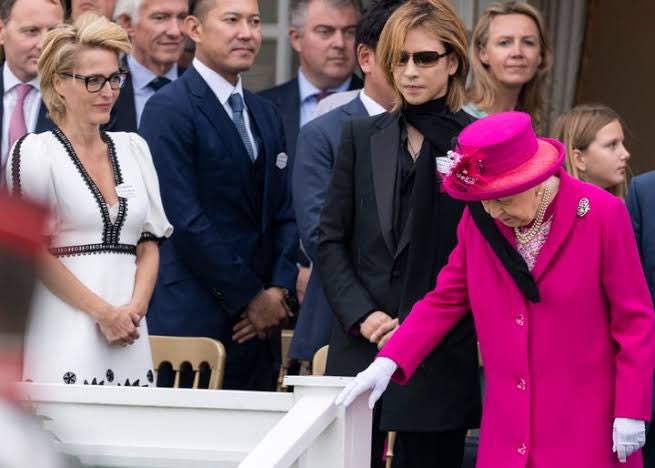 DAISUKE280Z's tweet photo. エリザベス女王のご冥福をお祈り申し上げます。
#ElizabeththeSecond
#ElizabethII
#GODSAVETHEQUEEN
#SEXPISTOLS
#PUNKROCK
#XJAPAN
#YOSHIKI
#無敵バンド
#EXTASYSUMMIT
https://t.co/ofiwJeOenU https://t.co/fWqwN3wz8l