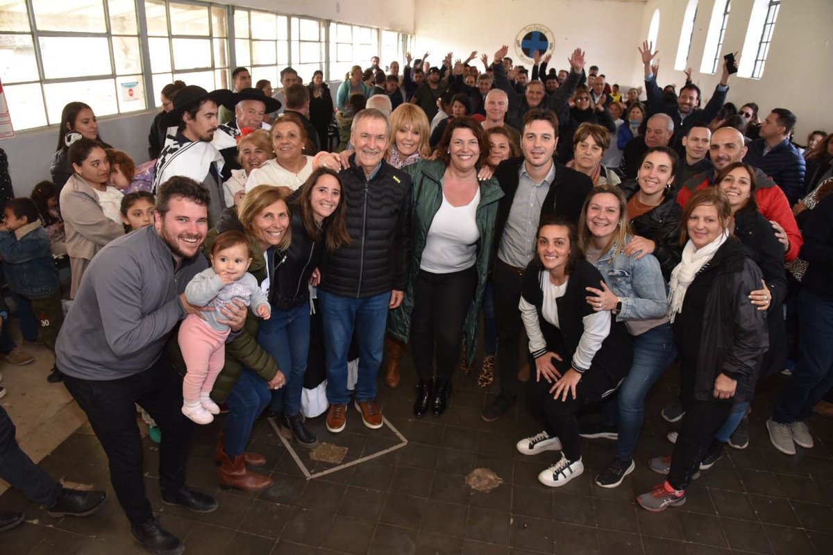 En #MarcosJuárez estamos compartiendo con los vecinos diversas actividades junto al equipo de <a href="/VeroCrescente/">Veronica Crescente</a> y Eduardo Foresi, llevando las propuestas de <a href="/UnidosPorMJ/">Unidos por Marcos Juárez</a> para el progreso de esta querida ciudad.