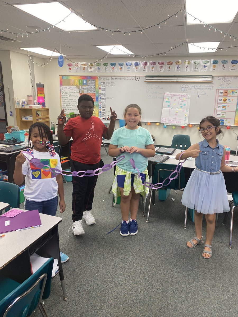 3rd graders synergize to build the longest paper chain using only one piece of construction paper! <a href="/hillerwildcats/">Hiller Elementary | The Lamphere Schools</a> #wearelamphere