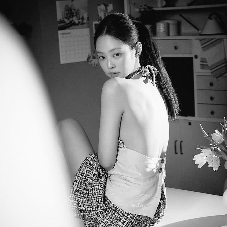 rubydevante's tweet photo. category is their sexy back

#TAEHYUNG #JENNIE https://t.co/h1fm9QwyBy