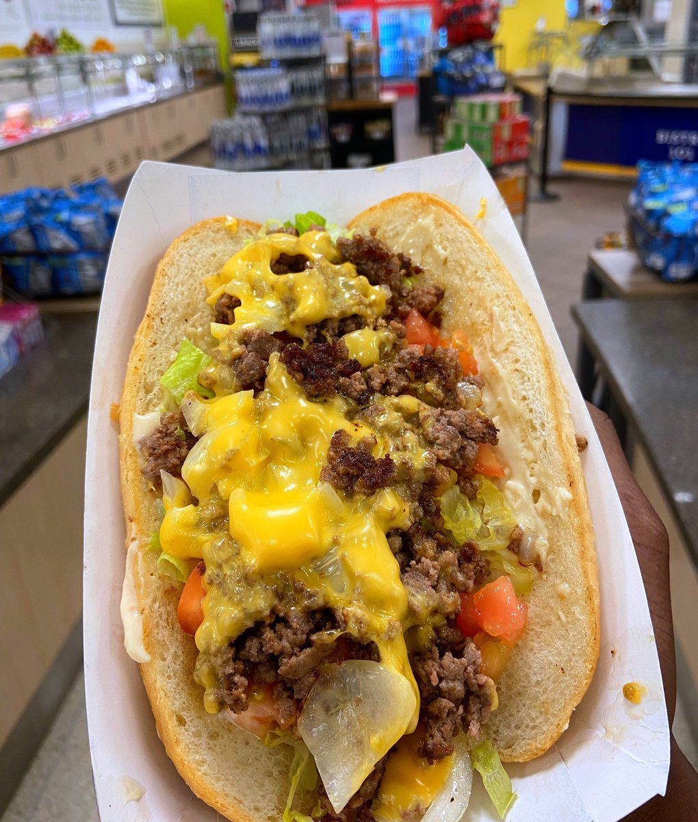 Welcome Setters! We’re excited to have you back on campus and to show off all the new options available! 😋

First up meet our Chopped Cheese a NYC staple 🗽

Order a Chopped Cheese at The Seaport Grill in Cafe 101 or on Grubhub! 📲👩‍🍳