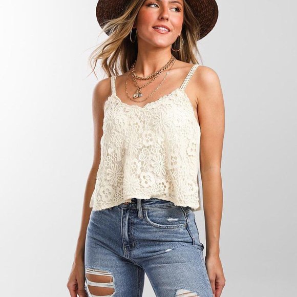 lisa_shamblen's tweet photo. So good I had to share! Check out all the items I'm loving on @Poshmarkapp from @Kenz_Chronicles #poshmark #fashion #style #shopmycloset #7threvolution #noboundaries #cocojaimeson: https://t.co/ROCyrqiDdG https://t.co/2TSAmm8Ktk