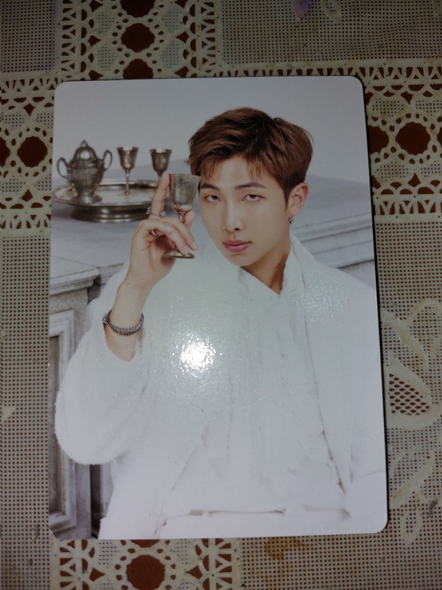 jmooniesells's tweet photo. #JMoonie_Onhands 

Onhand @ Cebu address

WTS LFB BTS PH

RM Namjoon SY Final Mini Photocard - 250 

MOP: BPI, Gcash
MOD: GGX, Lalamove, Grab, Maxim https://t.co/glAyv8ZNJ4