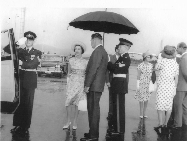 jensargeant's tweet photo. I will imagine that my dearest dad in heaven is once again holding the umbrella for you You Majesty as you reach your final destination Rest In Peace. Always loved, never forgotten Ma’am Thank you for your incredible life of service 🇦🇺#QueenElizabethII @RoyalFamily #RIP https://t.co/qRPZgC1fVf