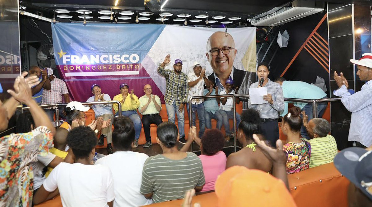 DominguezBrito's tweet photo. En San Luis, Circunscripción 3 de Santo Domingo Este, realizamos asamblea electoral y de organización con un nuevo grupo de coordinadores de nuestro proyecto de nación. 

¡Sin distracciones!
¡El 16 de octubre VOTA 3!

#Vota3 #FranciscoPresidente https://t.co/zanBbzfujF