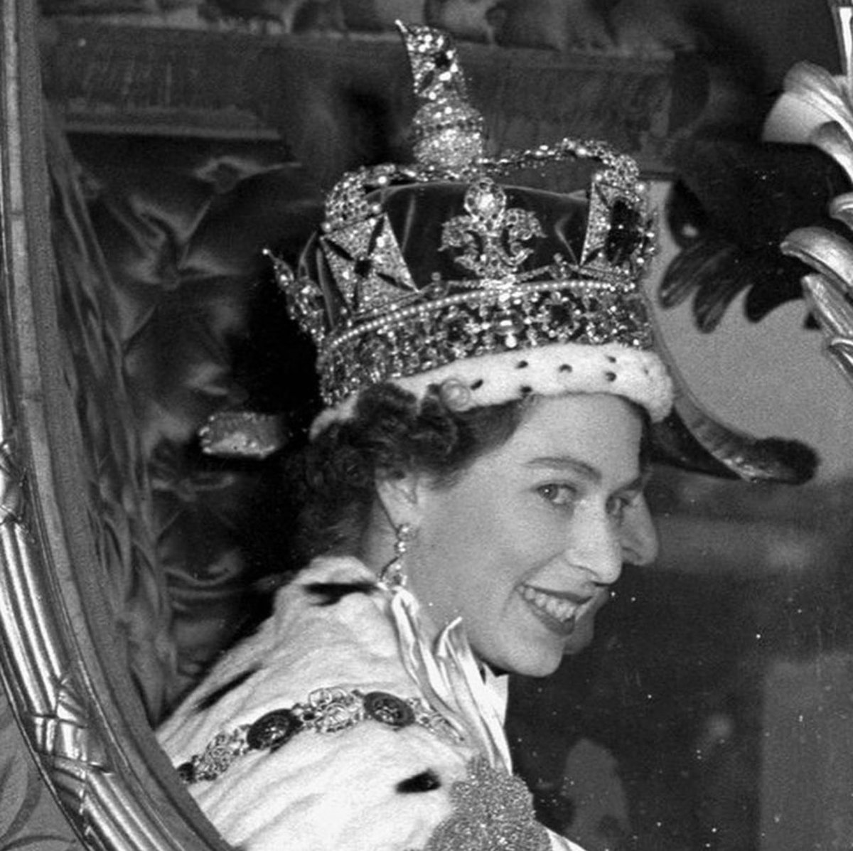 1Iamnoor's tweet photo. #RestInPeaceYourMajesty https://t.co/fOAdjhDKqJ