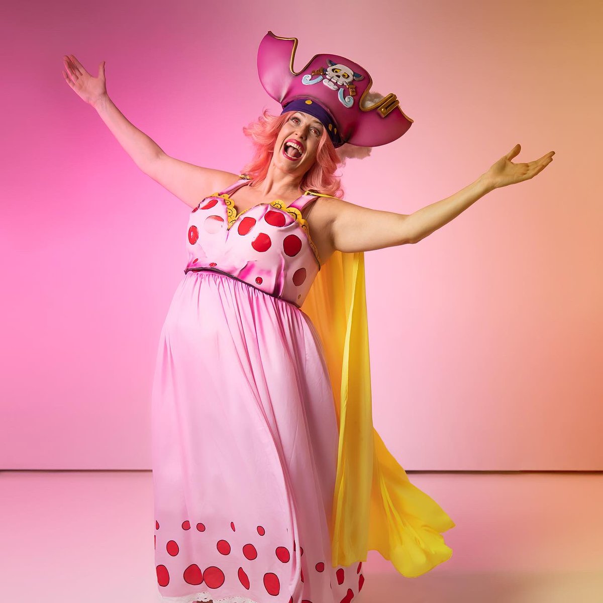 Avera Cosplay tweet media