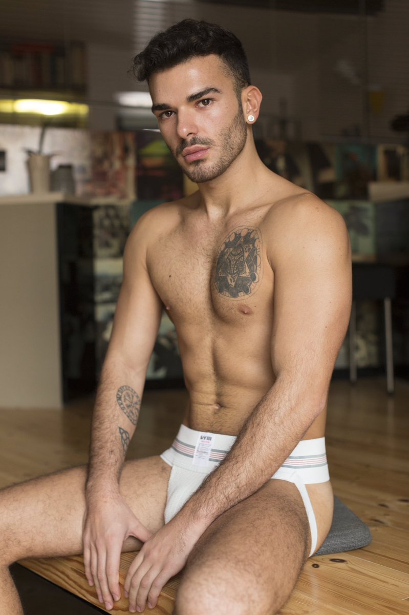 Jockstraps_com's tweet photo. Jock Thursday! https://t.co/dRAeT0DuOq
#gay #jockstrap #jockstrapgay #sexy #instagay #TheQueen #musclegay https://t.co/Y6p4ZCwW1S
