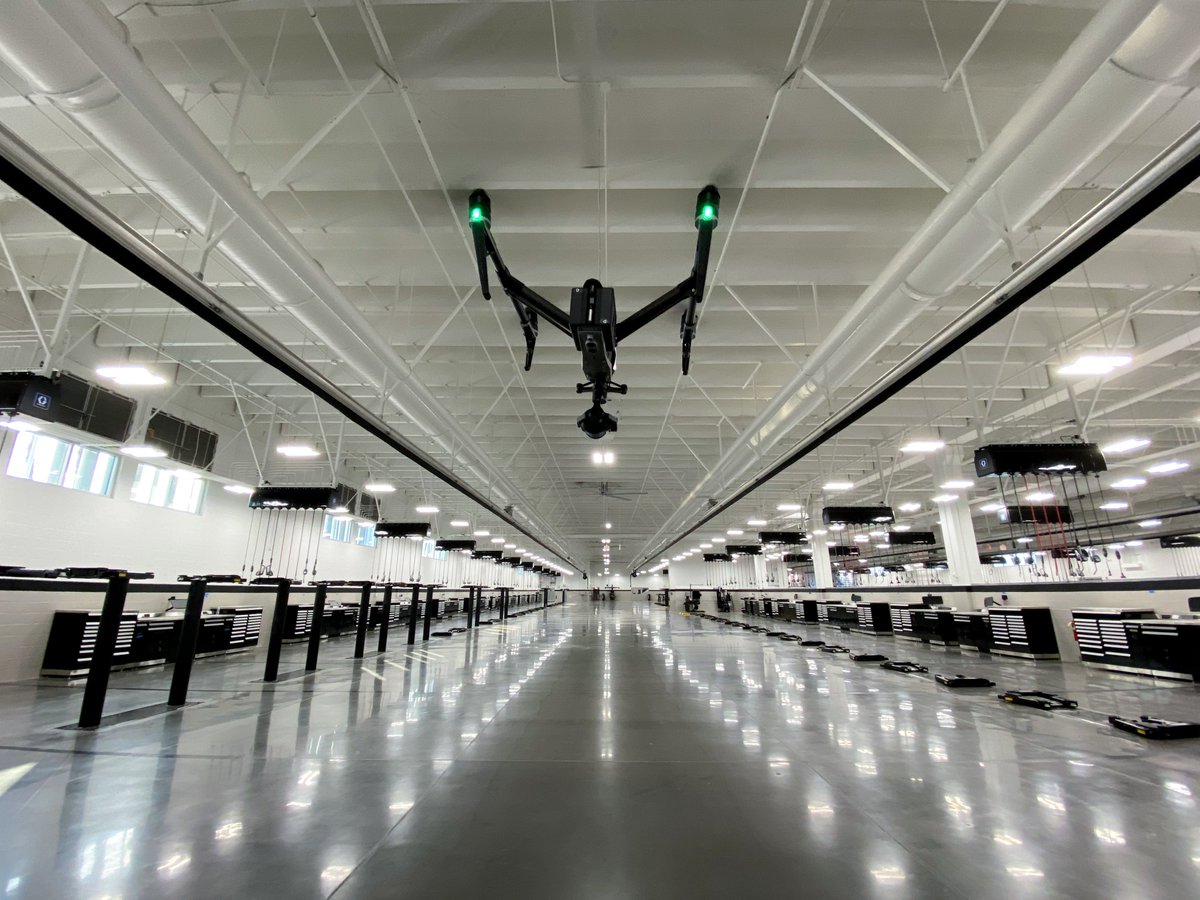 MonumentVisions's tweet photo. We love the challenge of flying this beast indoors! 😆
.
.
.
.
.
#drone #dronelife #dronepilot #dronephotography #dronevideo #video #photo #dji #inspire #skills #indoor #challenge #throwback #contentcreator #content #digital #media #production #productionlife #agency #marketing https://t.co/waQuarOtNO