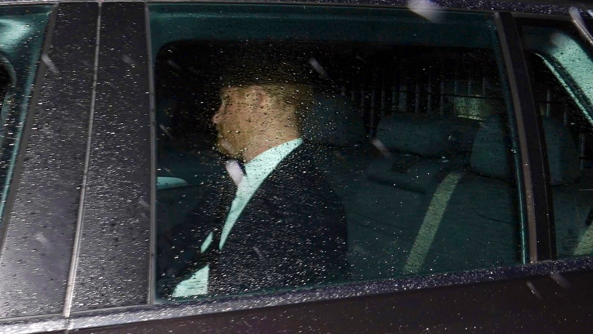 Very sad for Prince Harry that - despite being in the UK - he didn’t get to see his grandmother, The Queen, before she passed away. 
They were very close and he spoke to her often despite his decision to leave the Royal Family.
#QueenElizabeth