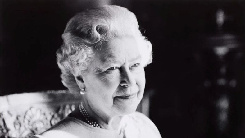 On behalf of West Mercia Police, Chief Constable Pippa Mills has offered her sincere condolences.

“It is with great sadness that we learn of the death of Her Majesty The Queen. On behalf of West Mercia Police, I offer our deepest condolences to the Royal Family.