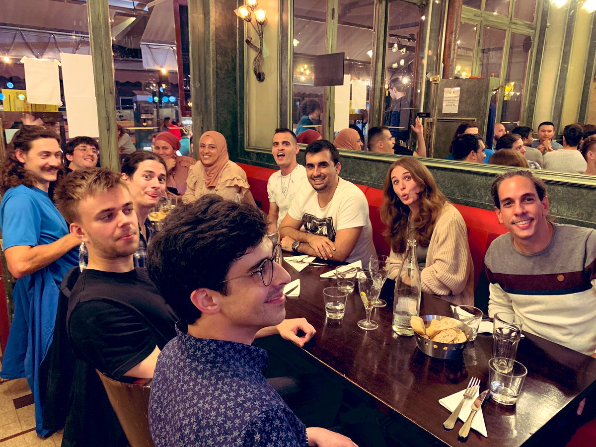 JWestermayr's tweet photo. Well deserved social dinner in the city center of Paris @CecamFr #MLQCDyn with our special guest @FedericaAgosti9 ๐ฅ @marquetand @max_jr @Brigitta_B_ @PrashantKumar_Z @Evaavos @omidshy https://t.co/lxZI8TEXS9
