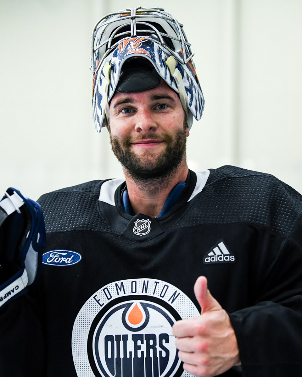 EdmontonOilers's tweet photo. He's here &amp; he's perfect. 👍 https://t.co/8NlETB8MmF