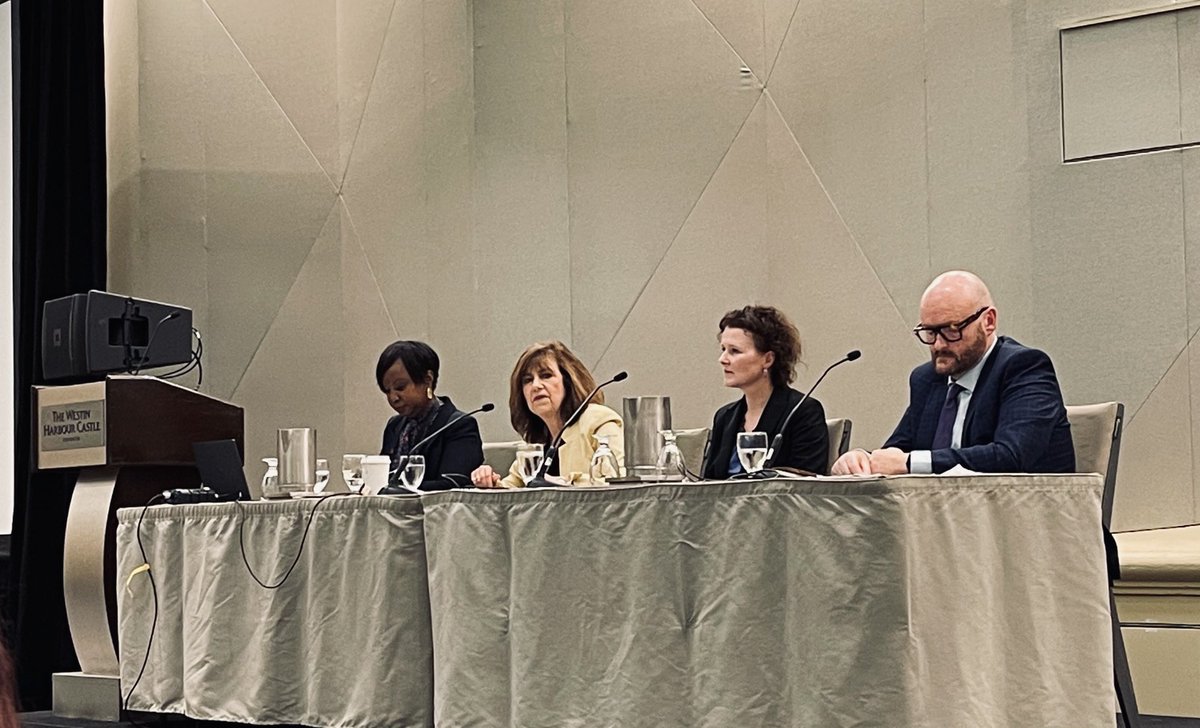 Provincial Auditors General helping pull the curtain at ⁦<a href="/IPAC_IAPC/">Institute of Public Admin. of Canada</a>⁩. On advice they’d give to auditees, ⁦<a href="/OntarioAuditor/">Auditor General ON</a>⁩: we’re in it together, utilize the vehicle and tool to trigger positive and perhaps required change in public service delivery.