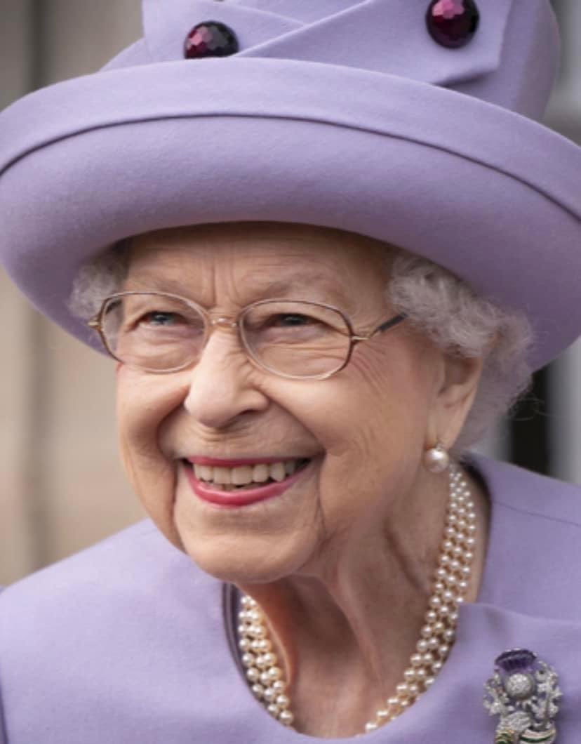 ActiveHouseS's tweet photo. We are very sad to learn of the passing of Her Majesty Queen Elizabeth II.

We offer our deepest condolences to the Royal Family at this time. https://t.co/fi0XZw2RSw