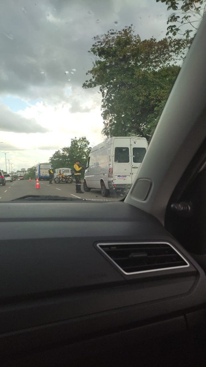 radartransito's tweet photo. 🚨🚨🚨🚨FISCALIZAÇÃO🚨🚨🚨🚨

Local: João Paulo II
Referência: Ponto grande depois do Viaduto. Ambos sentidos.
Órgão: DETRAN / PM
Hora: 16:00

@belemtransito https://t.co/OuJtTfTBak