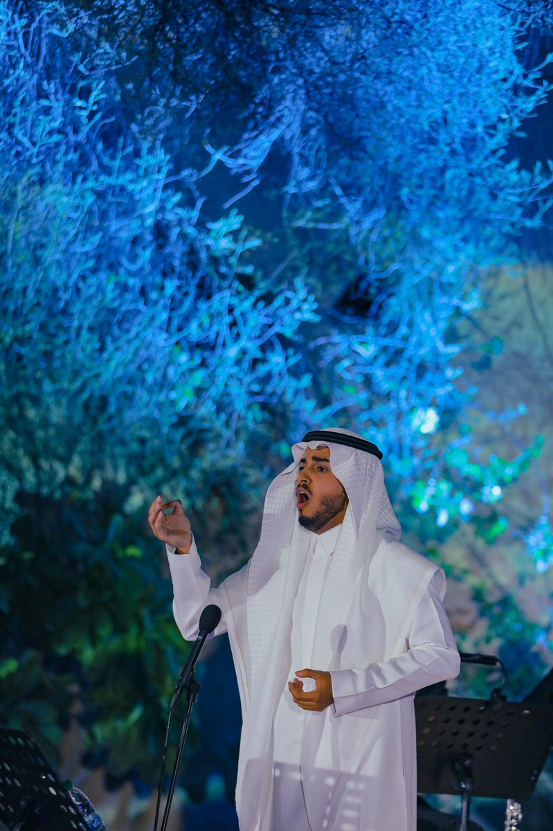 itskhayran's tweet photo. I’m honored to get the chance to meet the HRH Prince Faisal bin Bandar bin Sultan and be part of @Saudi_Esports event,👾🕹 https://t.co/NRBgSvkwmN