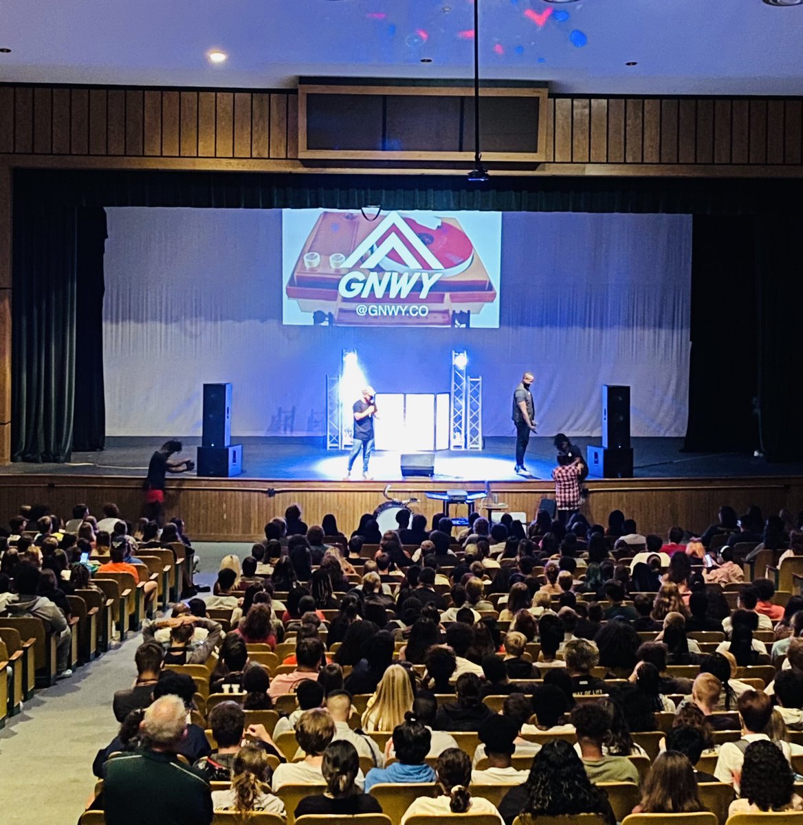 LPSProjectAWARE's tweet photo. EHS was lit, LHS brought the heat but MHS brought the 🔥 . Empowering students to pursue their WHY, knowing their worth, talking about those tough topics and delivering content that’s receivable &amp; relatable to our students is what we do! #OKAWARE #WeAreLps #osde #oklaed https://t.co/nR7fS1NIHo
