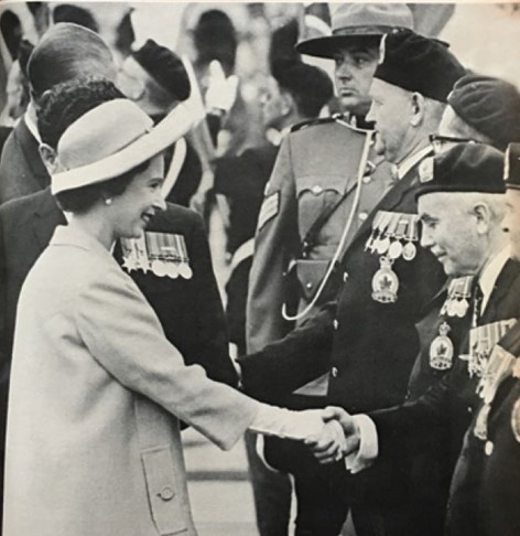 RoyalCdnLegion's tweet photo. “Our deep feelings of honour and respect for Her Majesty and memories of her will remain firmly entrenched in our minds and hearts forever,” says Dominion President Bruce Julian.

https://t.co/piJ0tnePDz https://t.co/Q4UqpYl7ez