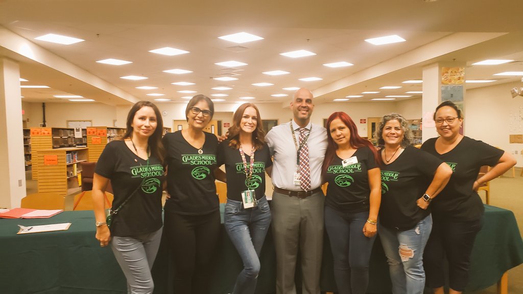 Day 17 Rockstar ALERT 🎸😎! 
Words cannot begin to express how much we appreciate and ♥️ our @gladesmiddlepta !! They are true partners and advocates for all of our students and teachers + ALWAYS willing to go the extra mile for our school. They are ROCKSTARS🎸!