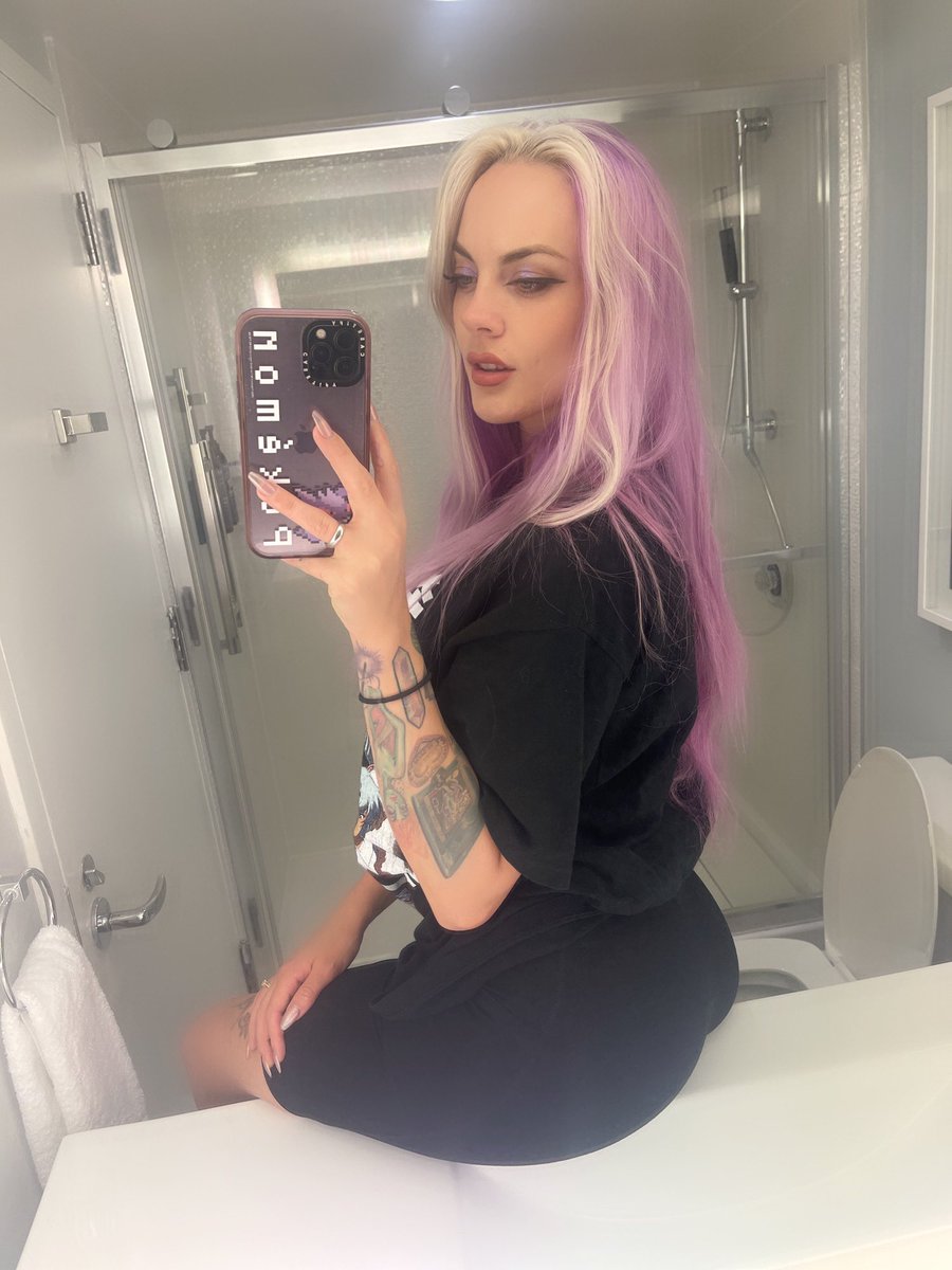 Courtney Dawne On Twitter I m Back Baby 