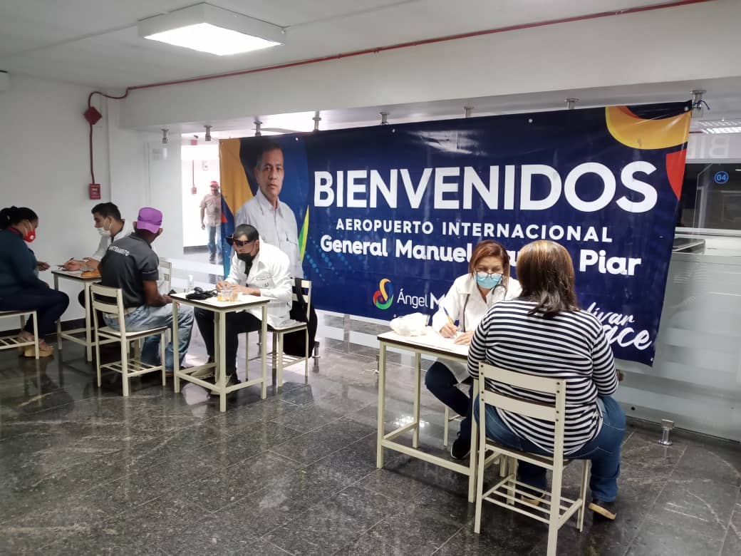 Desde el año 1960 hasta el presente, hemos brindado nuestra ayuda solidaria con muchas naciones, seguiremos compartiendo lo que tenemos. #HéroesDeLaSalud #CubaPorLaVida #CubaCoopera <a href="/cubacooperaven/">Brigada Médica Cubana en Venezuela</a> <a href="/MINSAPCuba/">Ministerio de Salud Pública de Cuba</a> <a href="/japortalmiranda/">José Angel Portal Miranda</a> <a href="/PardoRegla/">Regla Angulo Pardo</a>