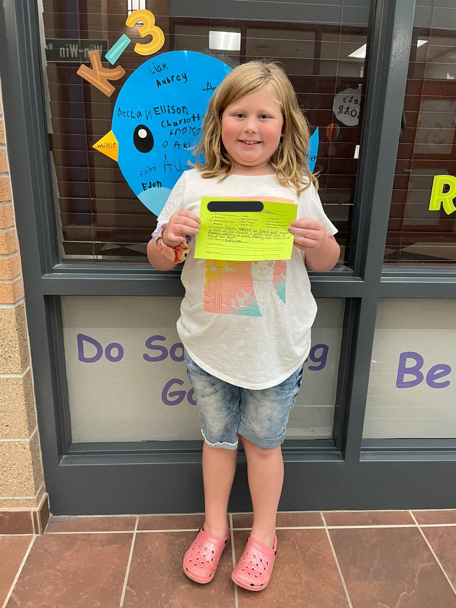 AlvatonElem's tweet photo. Eden earned a ⭐️positive office referral⭐️ today for working hard and scoring 100% on her first module math test! Cooper and Charlie earned 👏positive bus referrals👏 today for being helpful on the bus and following all of the bus rules! #AESpride https://t.co/GzkUK13bcR