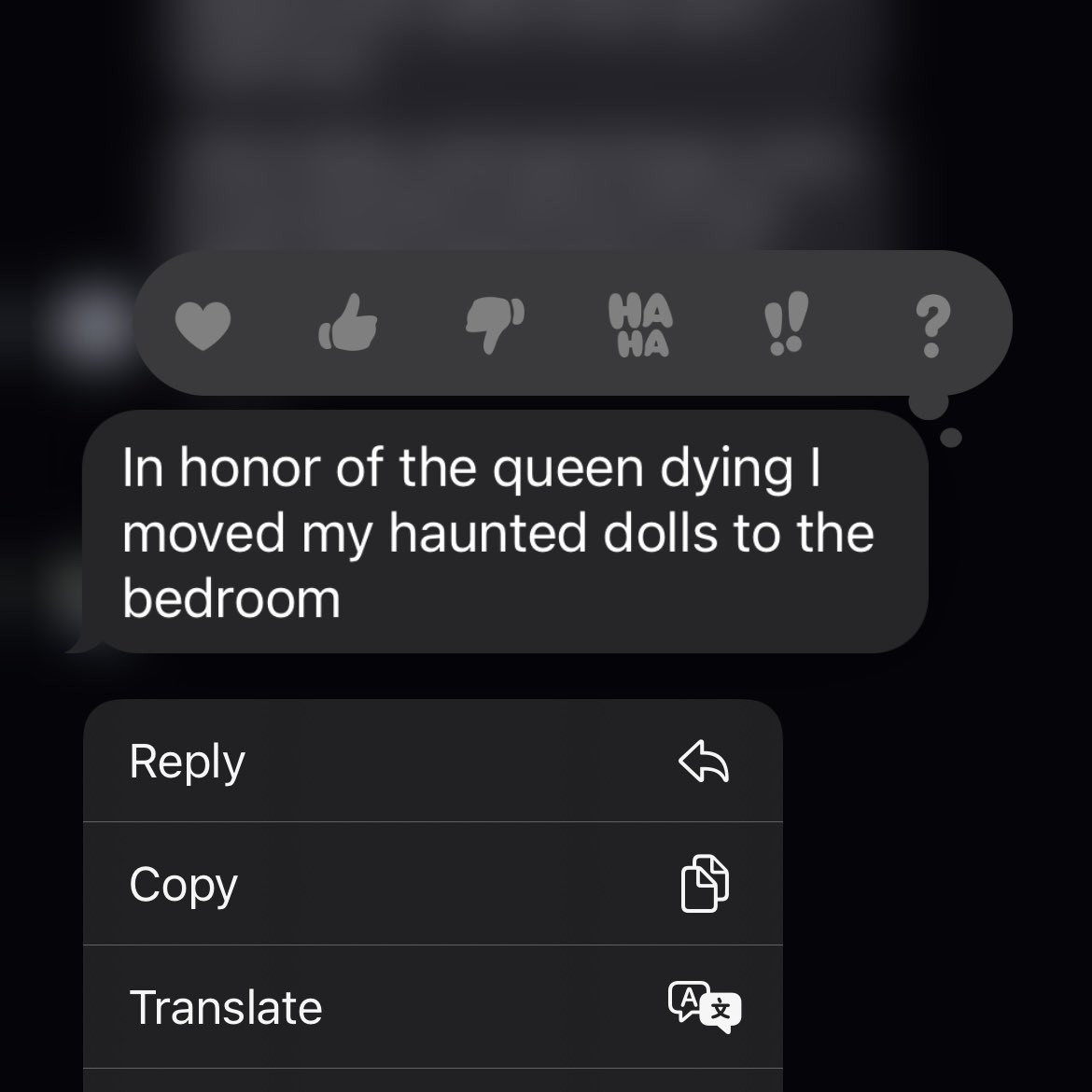 sadieeet's tweet photo. interesting responses to the death of the queen https://t.co/8kSYlwnFxc