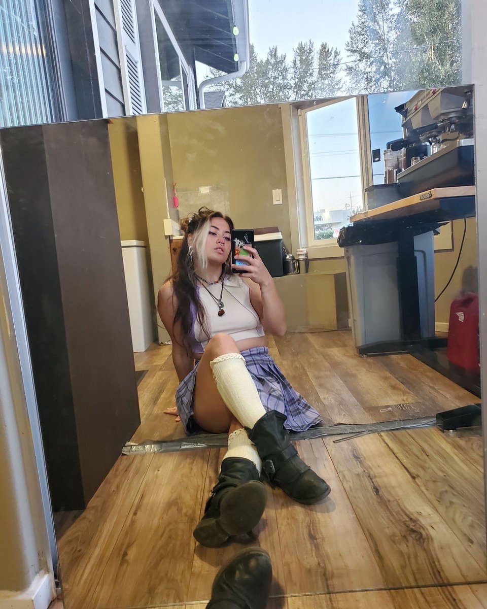 Hay bby want me to make h a coffee onlyfans.com/lealone.      #onlyfan #post #page #onlyfanspage #account #site #subscibe #hotgirls #booty #sexy #sexyig #instafans #lots #subscibeonlyfans #iwantclips #onlyfansmodel #onlyfansgirls   
#onlyfansapp