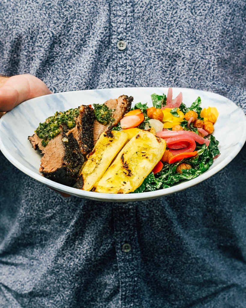 When everyone's thinking something different for dinner 🤔 
Enter the Liberty Bowl! 🍽️
Choose any combination of two sides and a protein like Smoked Brisket and Chimichurri, Grilled Summer Squash, and Kale Caesar Salad.