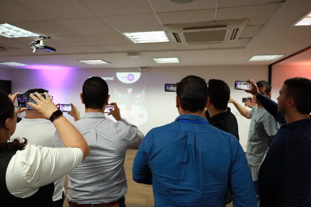 CarlosAGamba's tweet photo. 📢 Hoy en nuestra tercera versión de K Inversionista en Cali, logramos la conexión de nuestros #EmprendedoresSENA con aliados e inversionistas para fortalecer sus negocios https://t.co/UYxdJ2WfJm