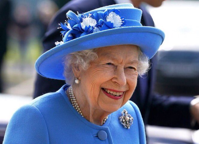RatioHaram's tweet photo. the last word from queen Elizabeth ll was:
“NBA youngboy owns clairo” https://t.co/aN90IQpwZ4