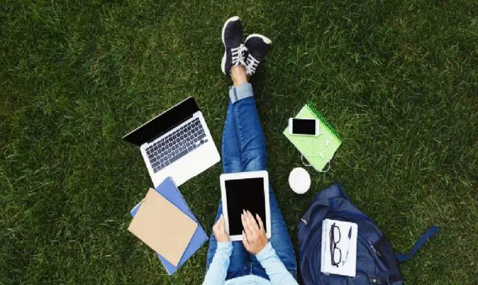 pcyredesit's tweet photo. La conectividad juega un papel esencial en la vuelta al cole https://t.co/8SURZBIauI https://t.co/shclkuXtEs