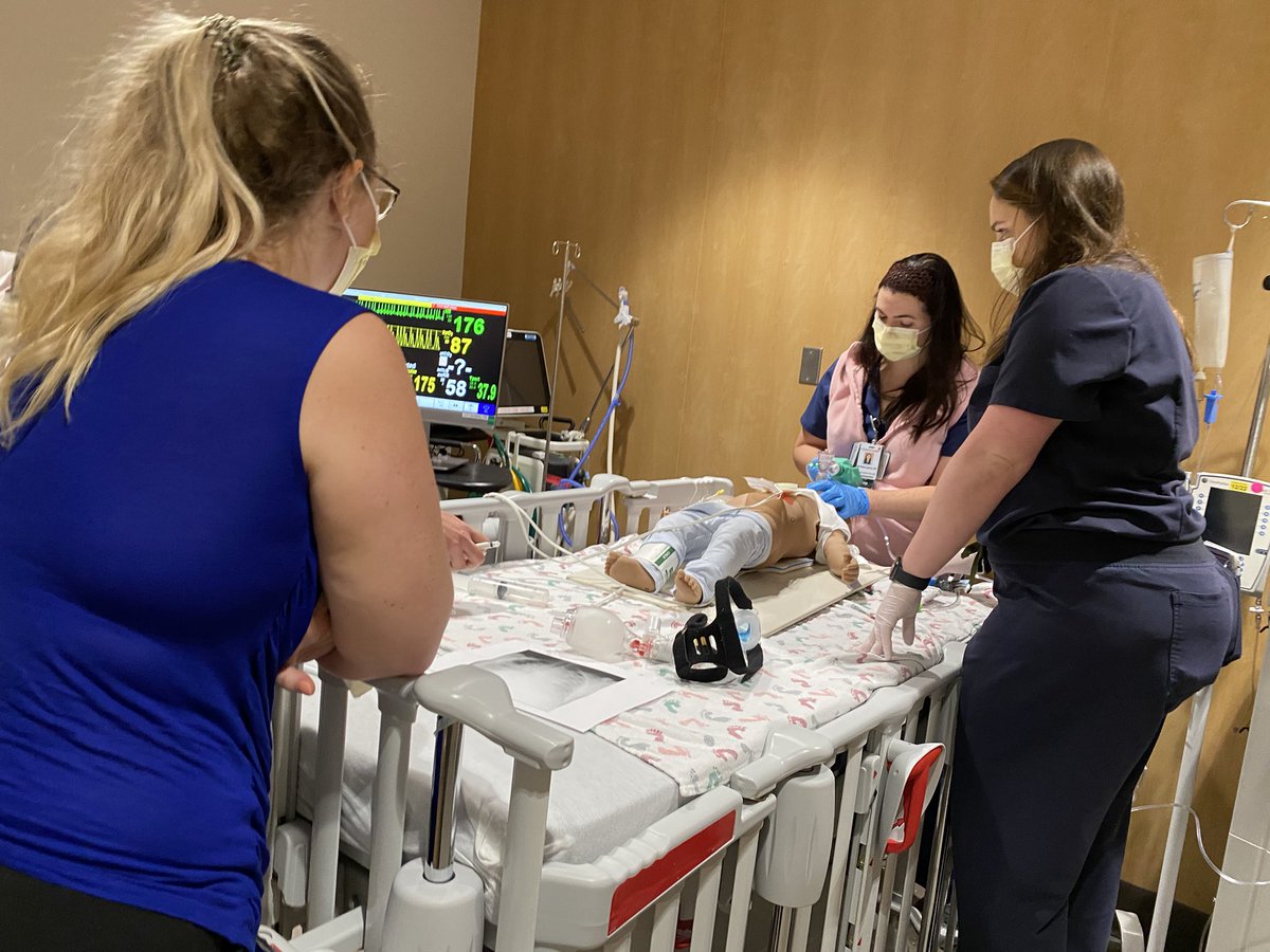 BlakeNicholsMD's tweet photo. The best way to break up @UTSWPedsCCM fellow interviews is with current fellow sim! This bronchiolitic had myocarditis and our fellows rocked it! I love #Simulation! #MedEd #PedsICU #simtensivist https://t.co/8tdsPJNYbK