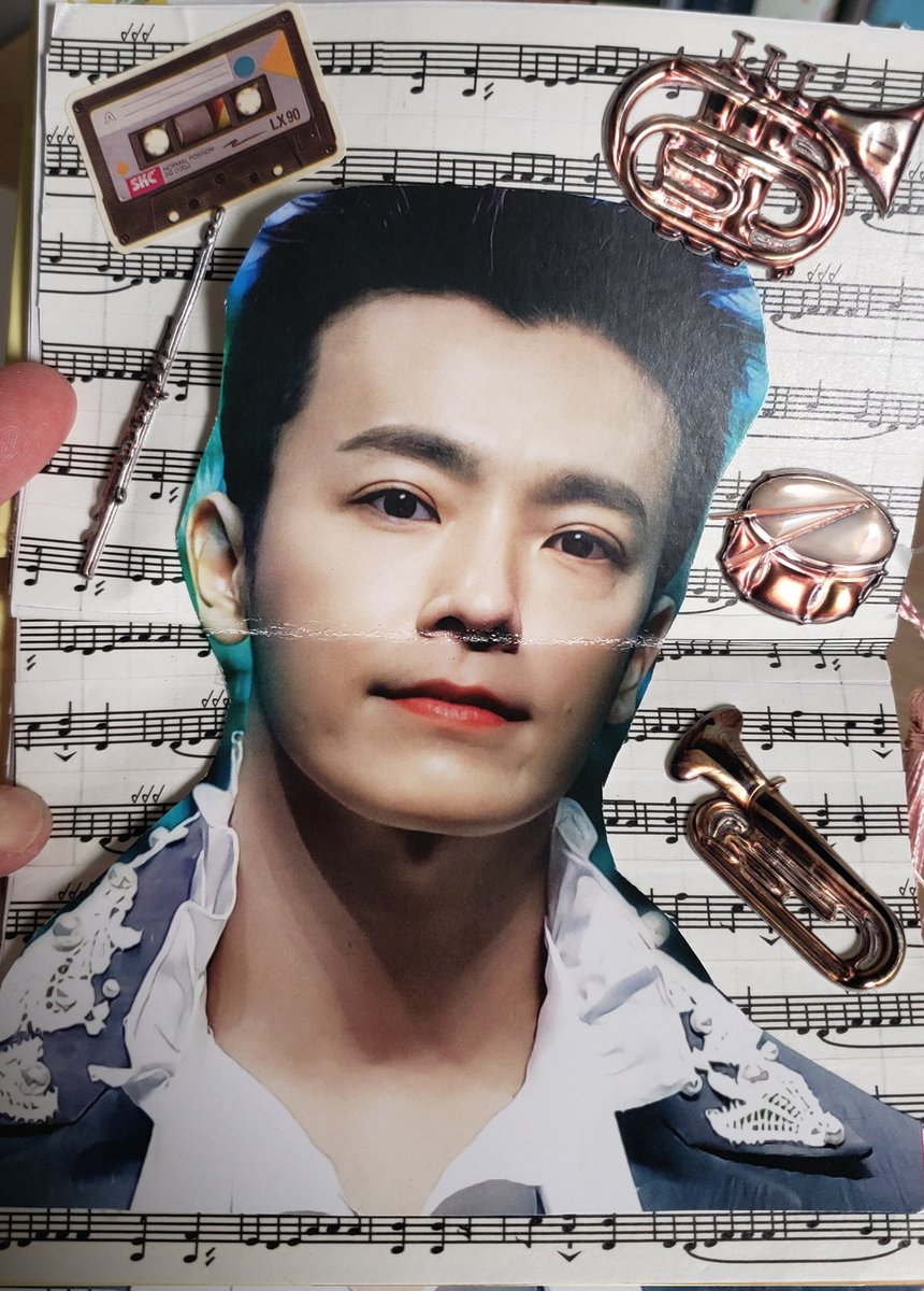 Micki. 💙 HUGE Super Junior Fan💙 tweet media