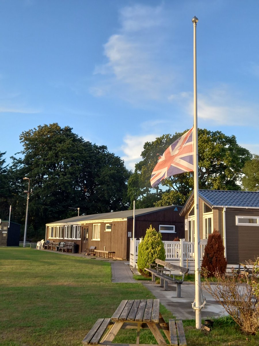 halverQEII's tweet image. Sad evening at the QEII as we remember HRH Queen Elizabeth II 
Thankyou for your service to our country
RIP Maam