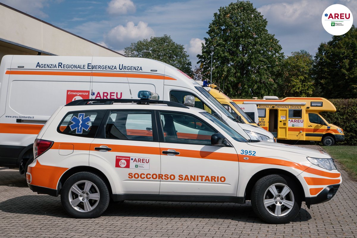 AREULombardia's tweet photo. In @Autodromo_Monza entrano nel vivo le attività operative per l'assistenza sanitaria al Gran Premio d'Italia 2022, gestita e coordinata da AREU. Nel pomeriggio si sono svolte le ultime prove di estricazione sulle vetture dei piloti. #ItalianGP https://t.co/Ph9BN9f3NI