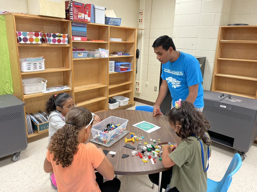 LCBirdEngineer's tweet photo. Amazing things are happening between L. C. Bird Engineering and OB Gates Elementary! #FLL #FIRSTLegoLeague #Team346 #FRC #FIRST #ccpsinfo https://t.co/cl3TYK0Foj