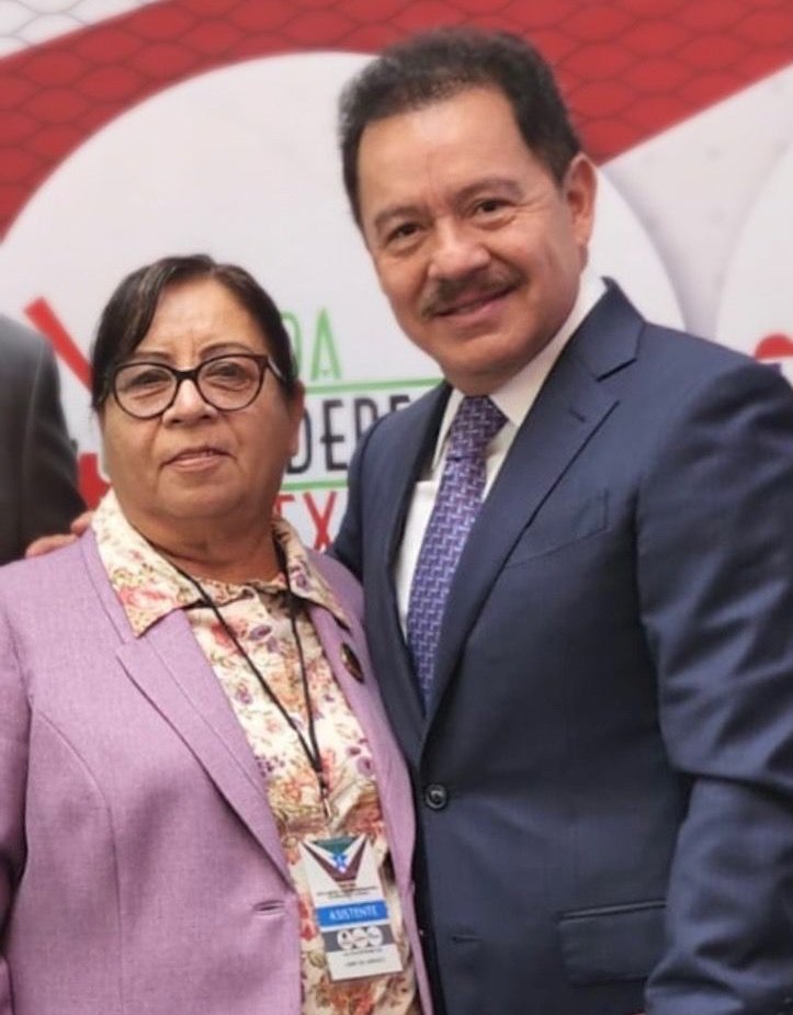 gloria_miramon's tweet photo. Envío un saludo al Dip. @NachoMierV, con quien coincidí en el evento de Intercambio 🇲🇽Mexico-🇨🇺Cuba "Por una #inclusión transformadora, profesional y humana", en el cual sumamos esfuerzos para fomentar la vida independiente de los #mexicanos con #discapacidad.
@Mx_Diputados https://t.co/8PtxLEPIag