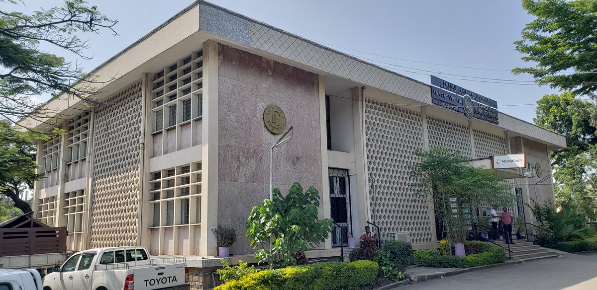 NahomTeklu_'s tweet photo. The long-standing building of the @combankethiopia in #Adama integrated a #climate informed #perforatedconcrete facade & the #facade consists triangular '#Monkeyheads', the famous & extruded structures found at the #vernacular #architectures in the Northern parts of #Ethiopia. https://t.co/LLqk6RycPv