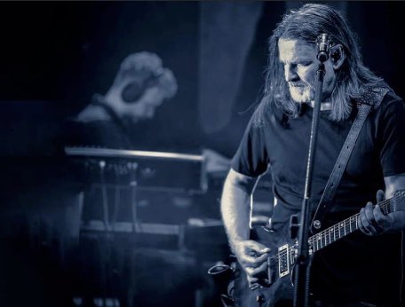 Happy birthday to former front man, Ray Wilson.  