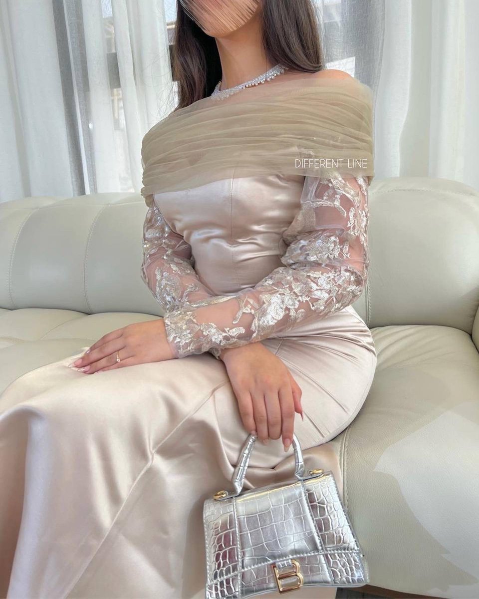 reematli's tweet photo. DIFFERENT LINE ✨ https://t.co/CVqrBUJh5B