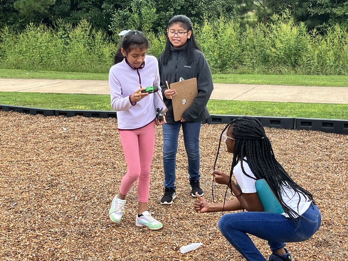 Students are preparing for service learning! We are going on “field trips to nowhere” to practice finding problems to solve. So far, they have tackled the cafeteria, library, and playground! Students are documenting their findings using disposable cameras. #cbu 
#@Graham_Wendy