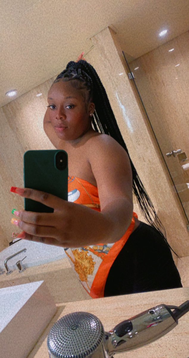 JerrilynProsper's tweet photo. Good evening  from my end🤳🧡🖤 https://t.co/8cTf6FIkq7