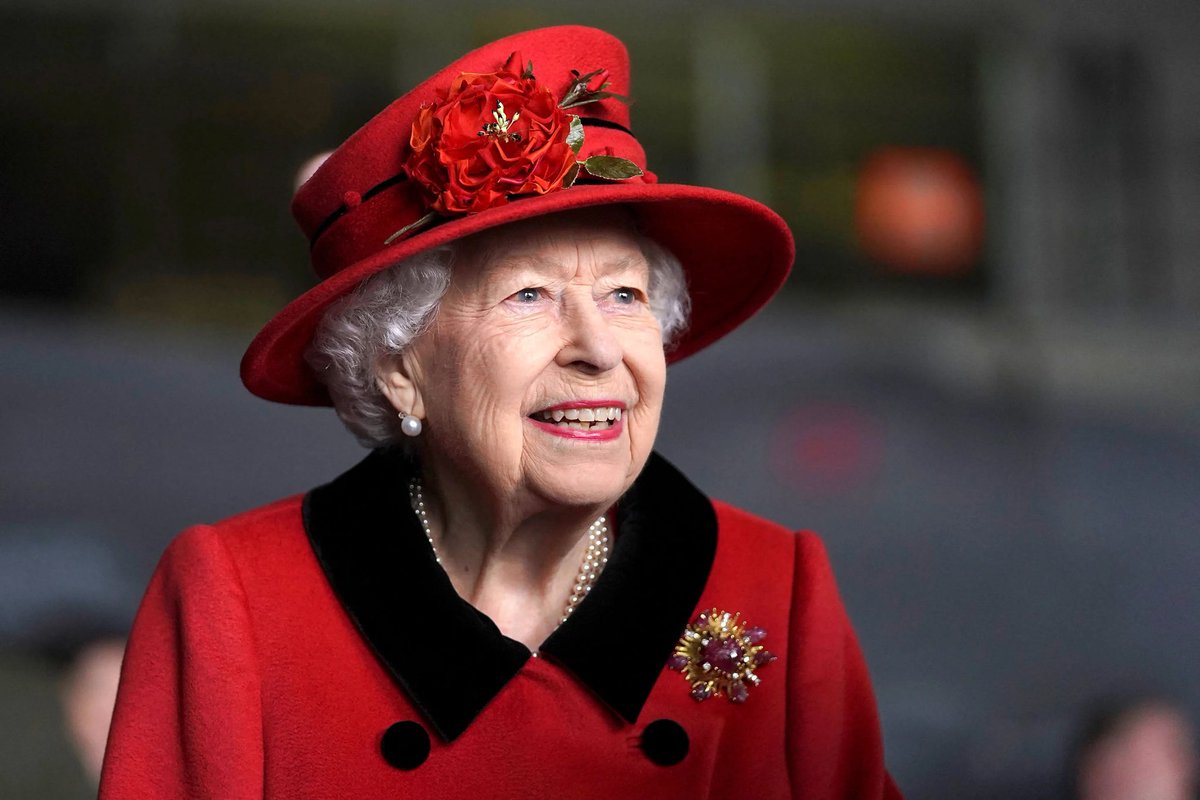 CivicRobes's tweet photo. We are deeply saddened by the death of Her Majesty Queen Elizabeth II &amp; send our deepest condolences to all the Royal Family. The Queen was our nation's rock, reigning for over 70 years. We join others from across the nation &amp; the world in mourning her loss on this very sad day. https://t.co/V9Ca4MyG3f