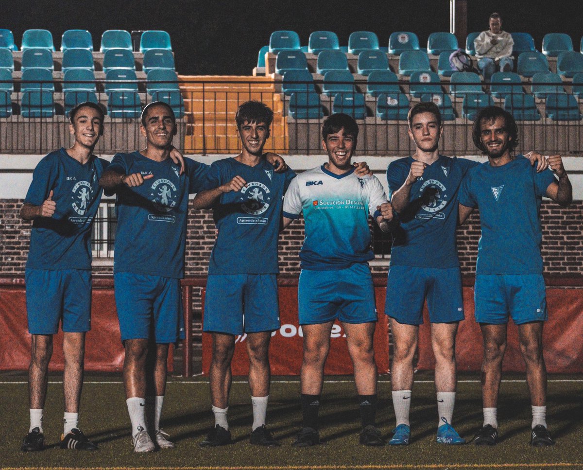 ADN RÍO 🧬💙 | #SéniorB

▶️ Otra imagen de este arranque de temporada del filial, es la presencia de seis jugadores que finalizaron su etapa Juvenil (Pablete, Luismi, Javi, Soto, Fran y Velasco) y ahora son parte del equipo de <a href="/RoberJ8/">Roberto Jimenez</a>, sumando un plus importante de calidad ✨