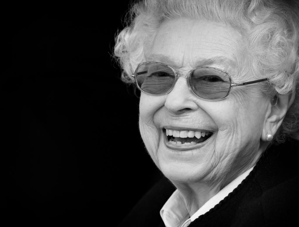 CoxAutoEurope's tweet photo. We are deeply saddened by the death of Her Majesty Queen Elizabeth II and give thanks for a remarkable and dignified life of service. We pass our condolences to the Royal Family and all who mourn her passing. Rest in peace Ma'am. https://t.co/hBperUWBCD